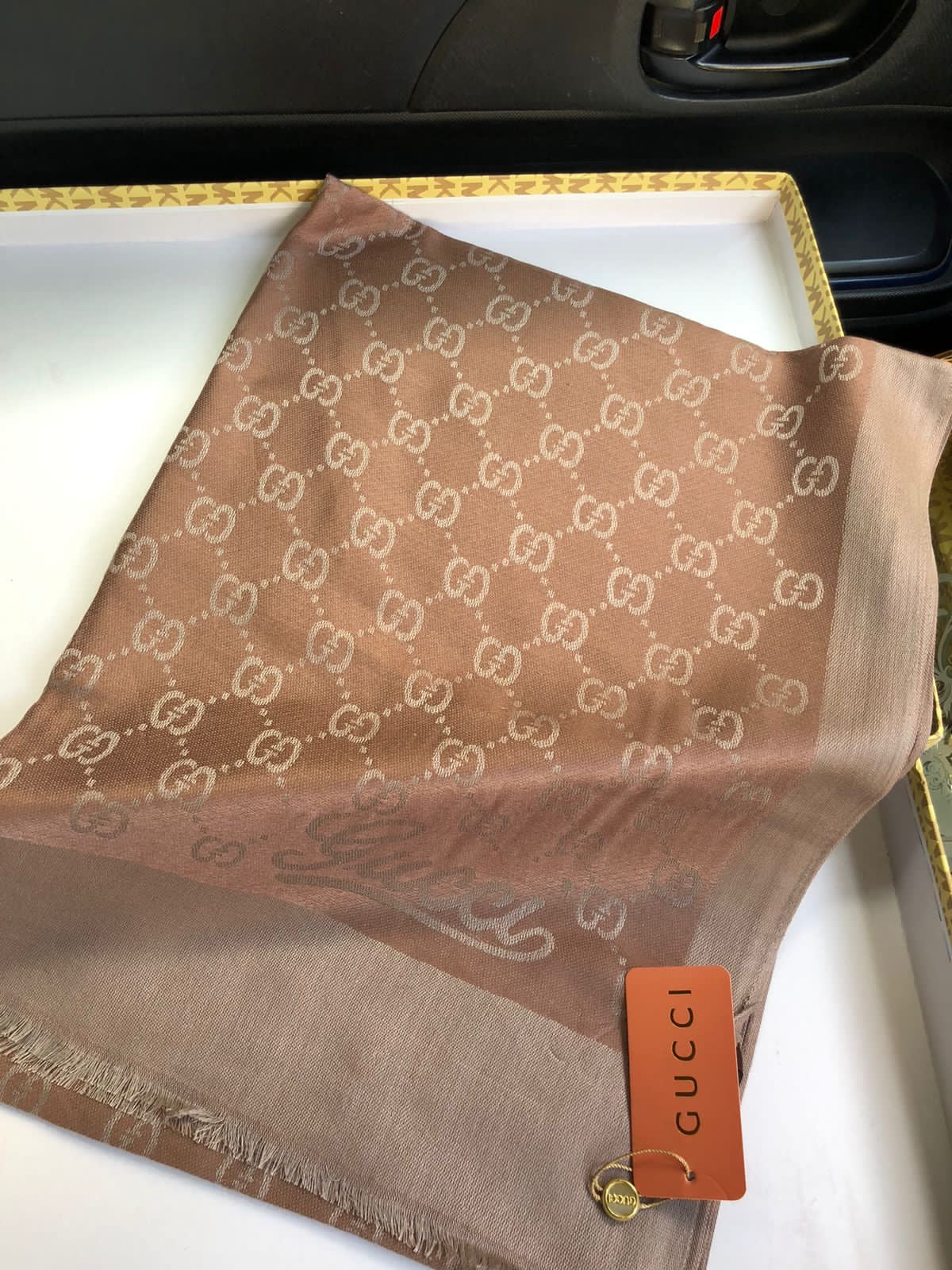 G famous brand scarve/shawl/stole ( 16 colors )