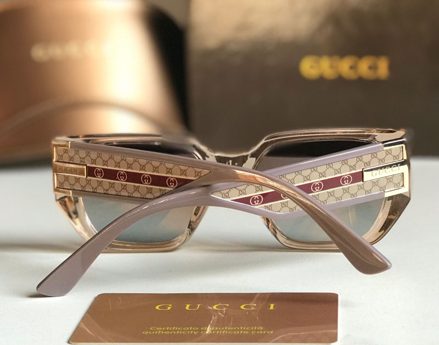 G famous brand sunglasses ( 2 colors )