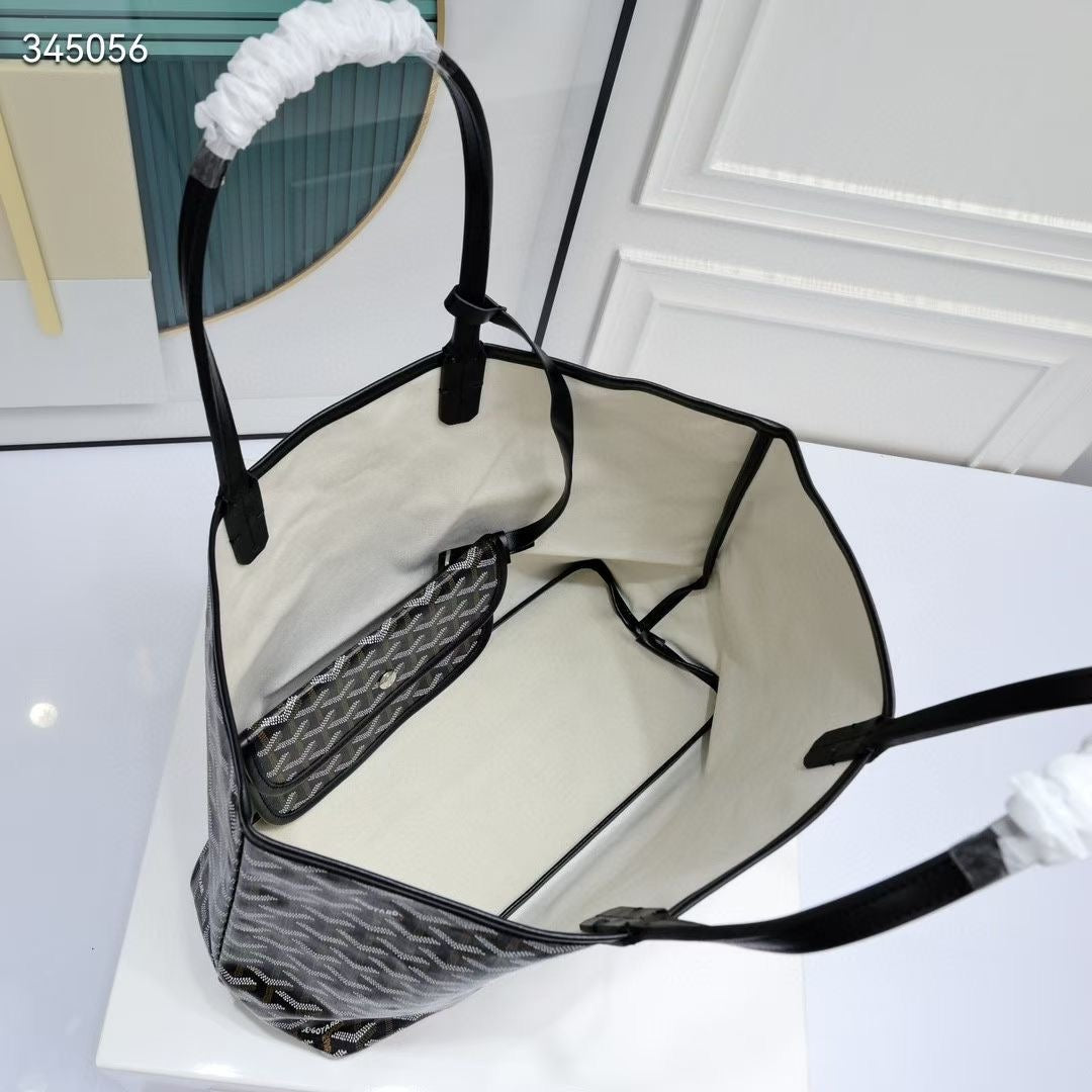 G brand bag famous brand ( Pre order )