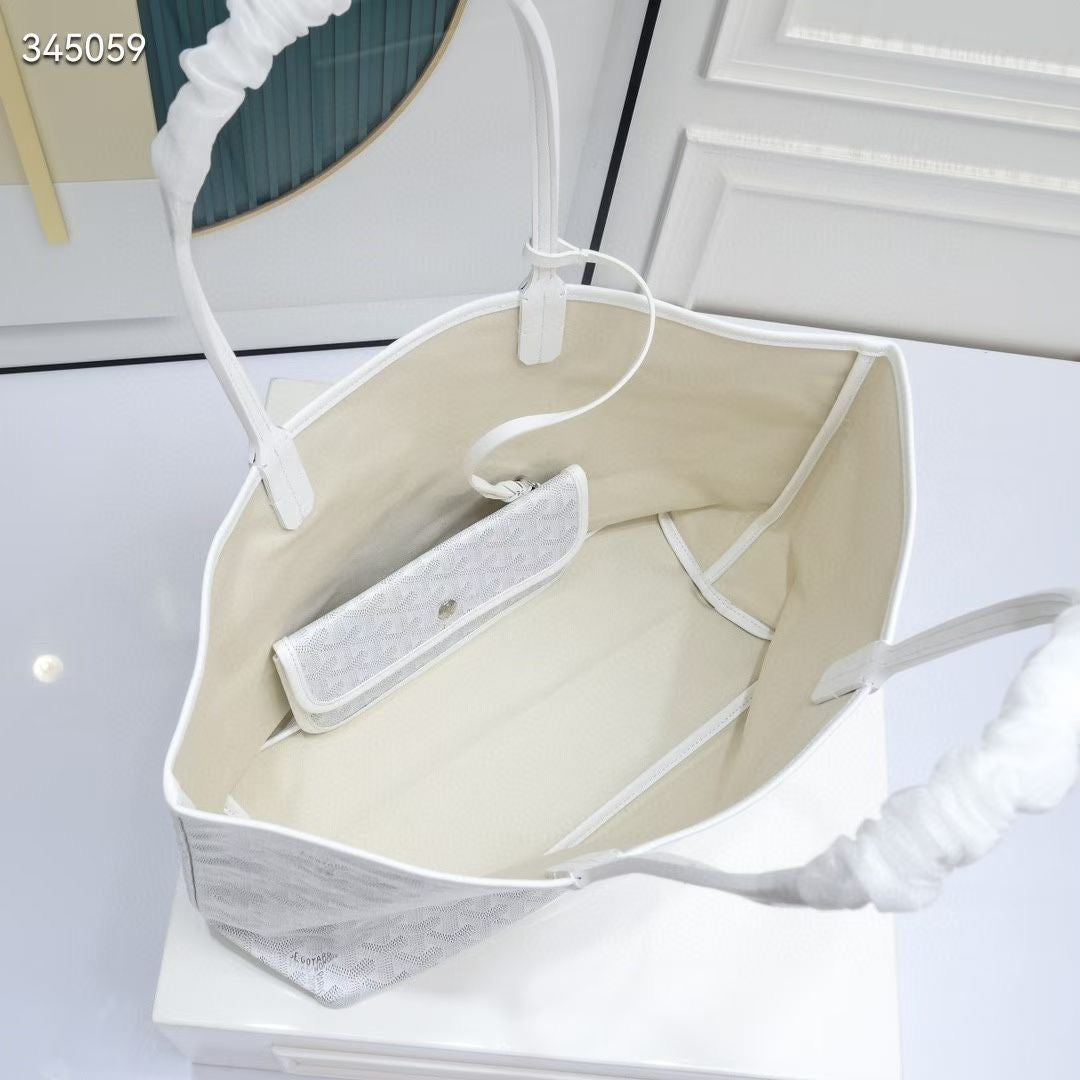 G brand bag famous brand ( Pre order )