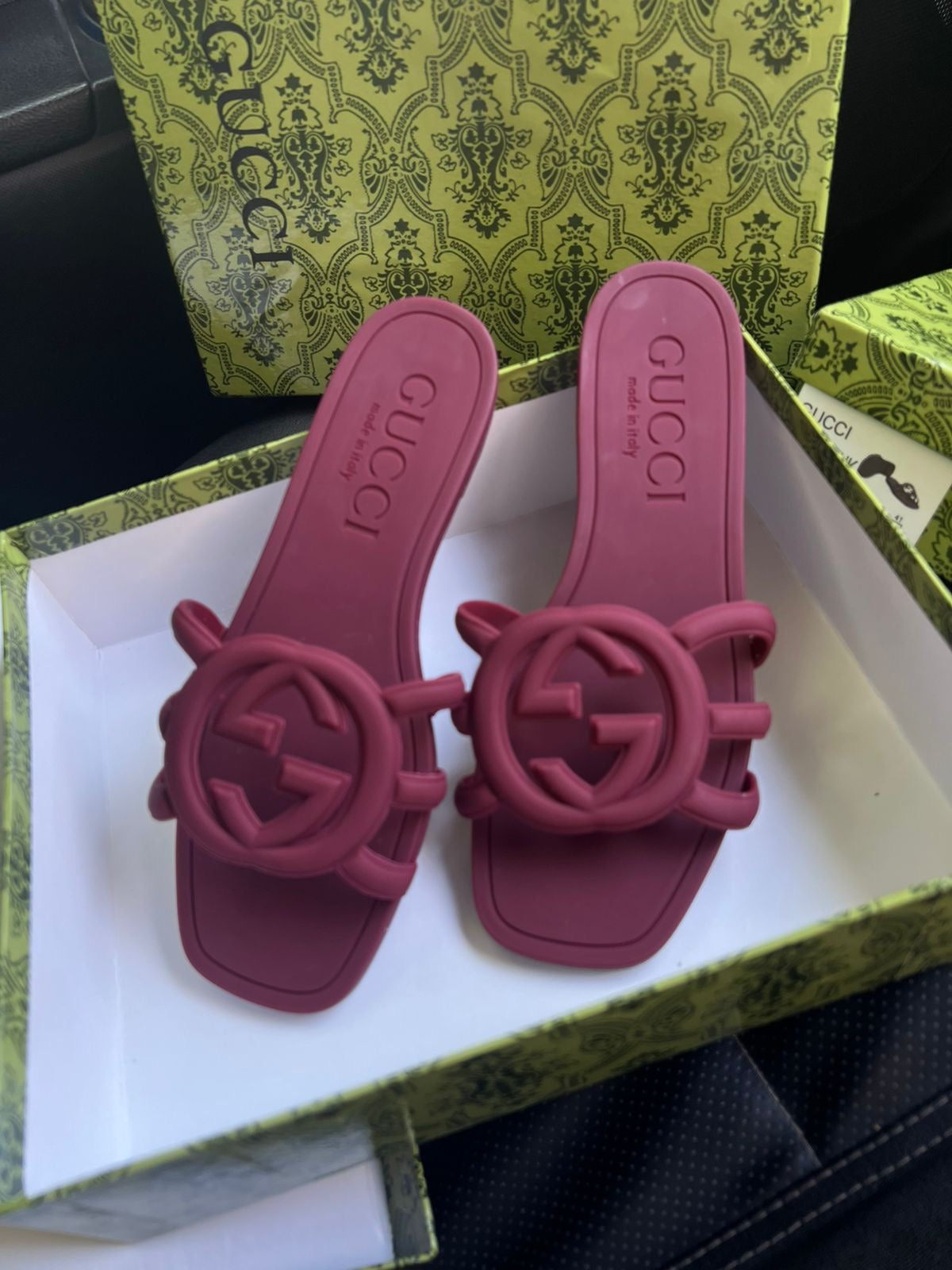 GG slide maroon famous brand