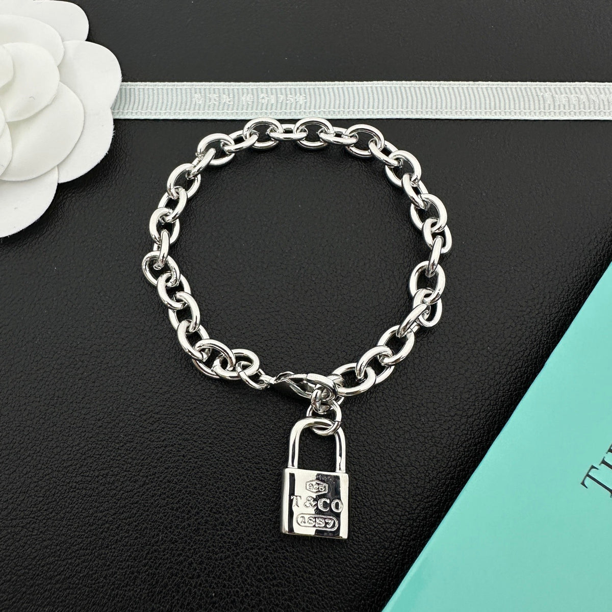 T i f f a n y & Co. Bracelet ( silver & golden )