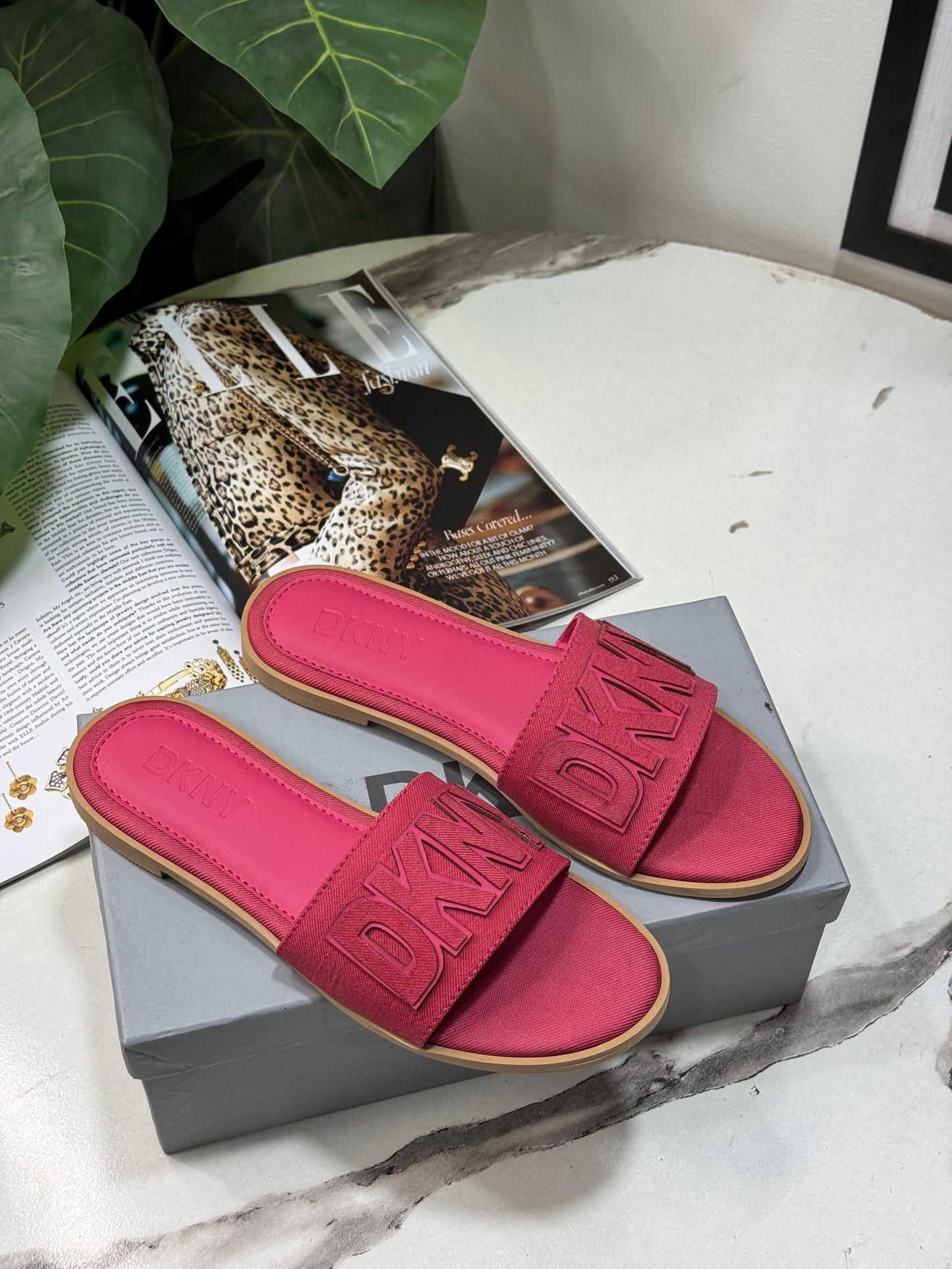 DKNY famous brand slipper ( 4 colors )