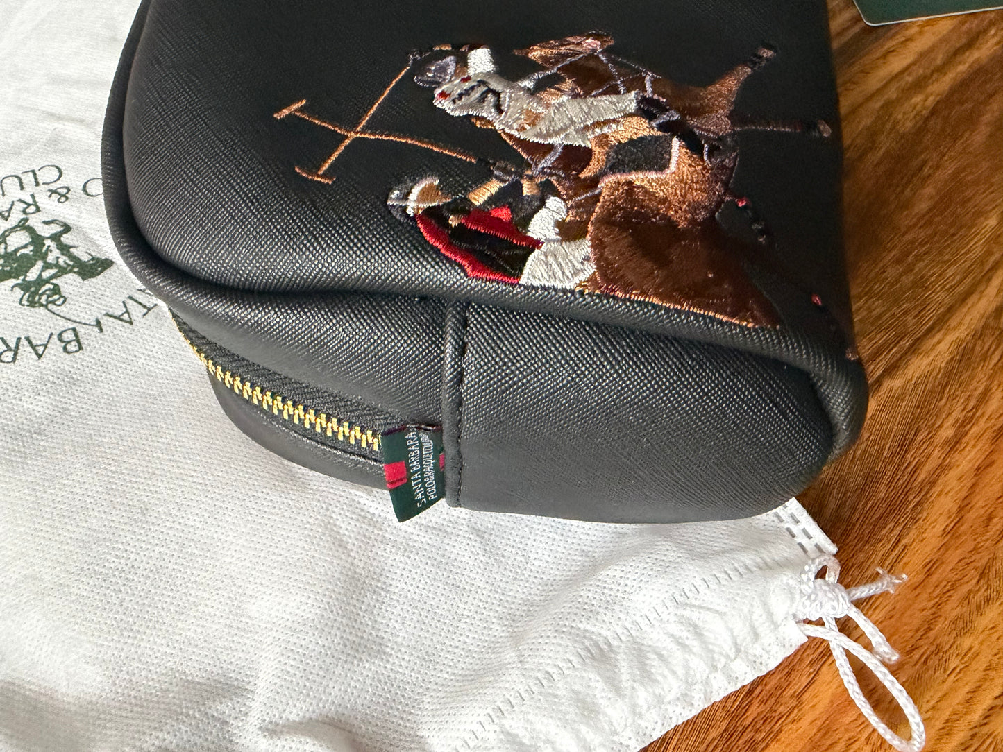 P famous brand bag/pouche