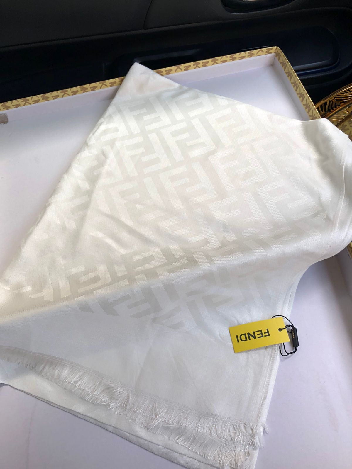 F famous brand scarve/shawl/stole ( 9 colors )