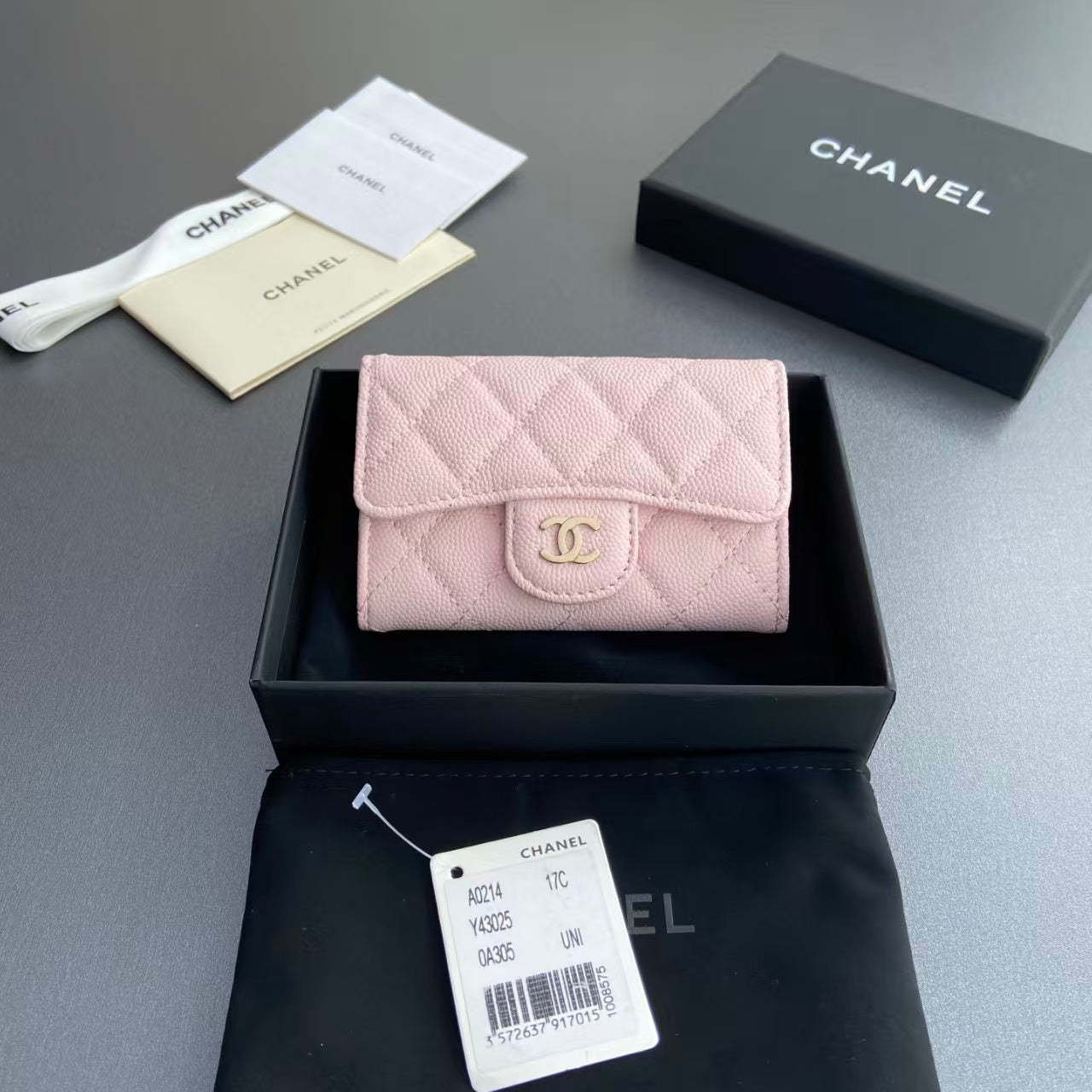 C brand wallet ( pre order )