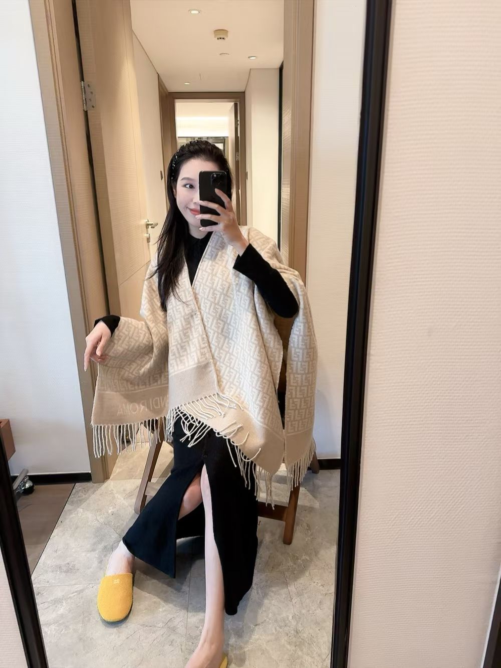 Fendi Shawl/scarf