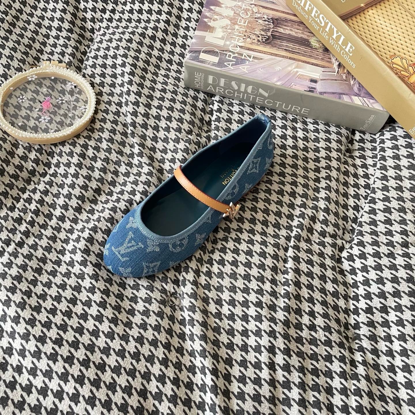 LV shoes ( Pre order )