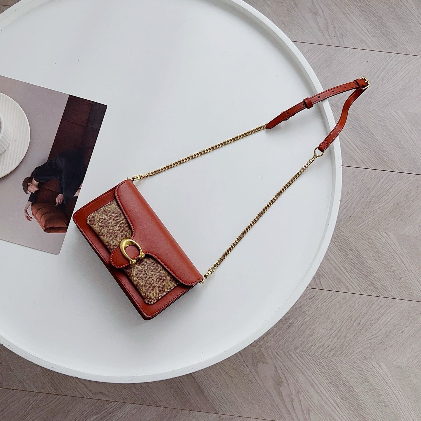C brand bag famous brand ( Pre order )