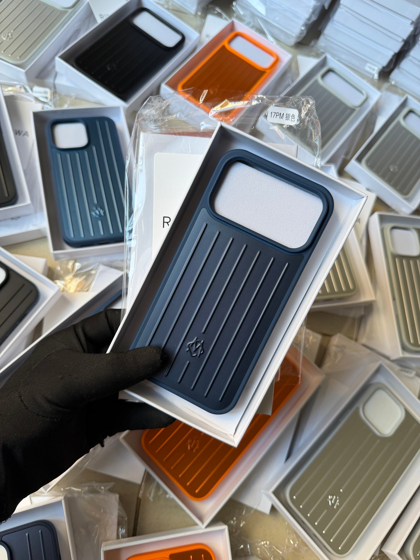 Rimowa iphone 17/17pro/17promax/17air blue color