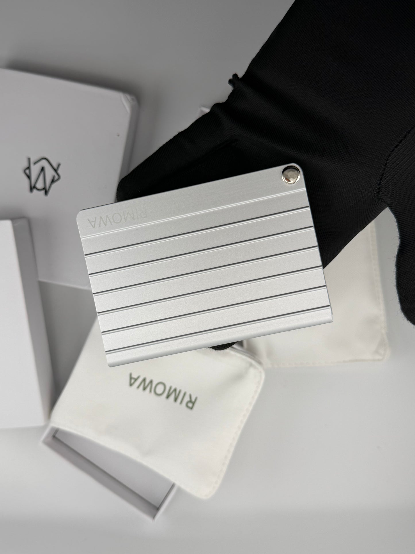 Rimowa cardholder silver
