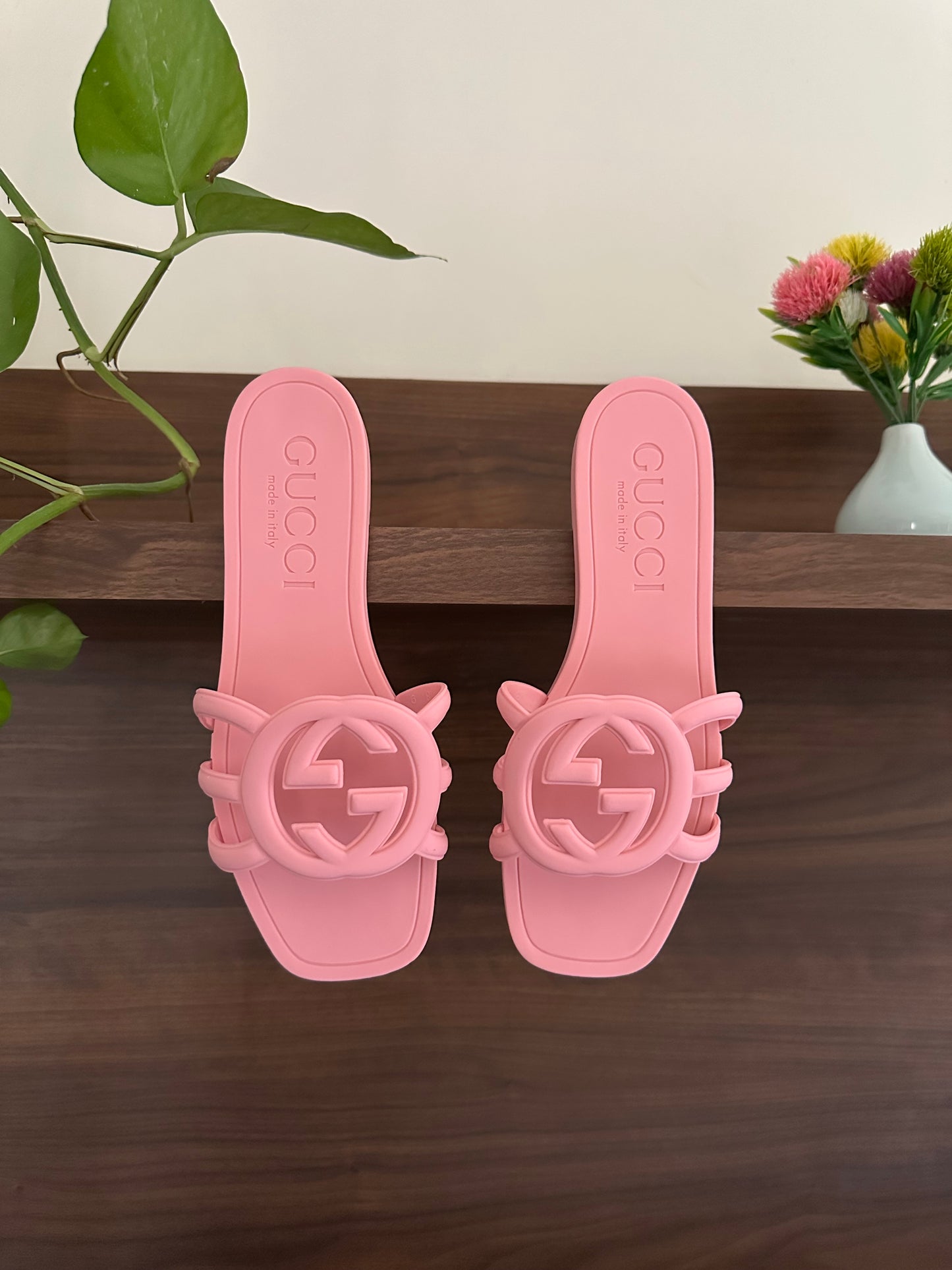 GG slides pink famous brand