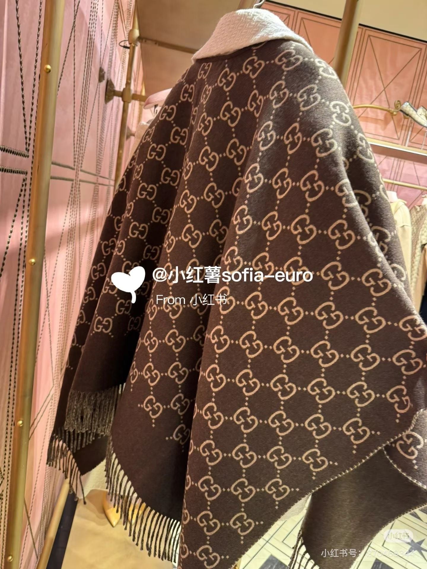 Gucci cap shawl