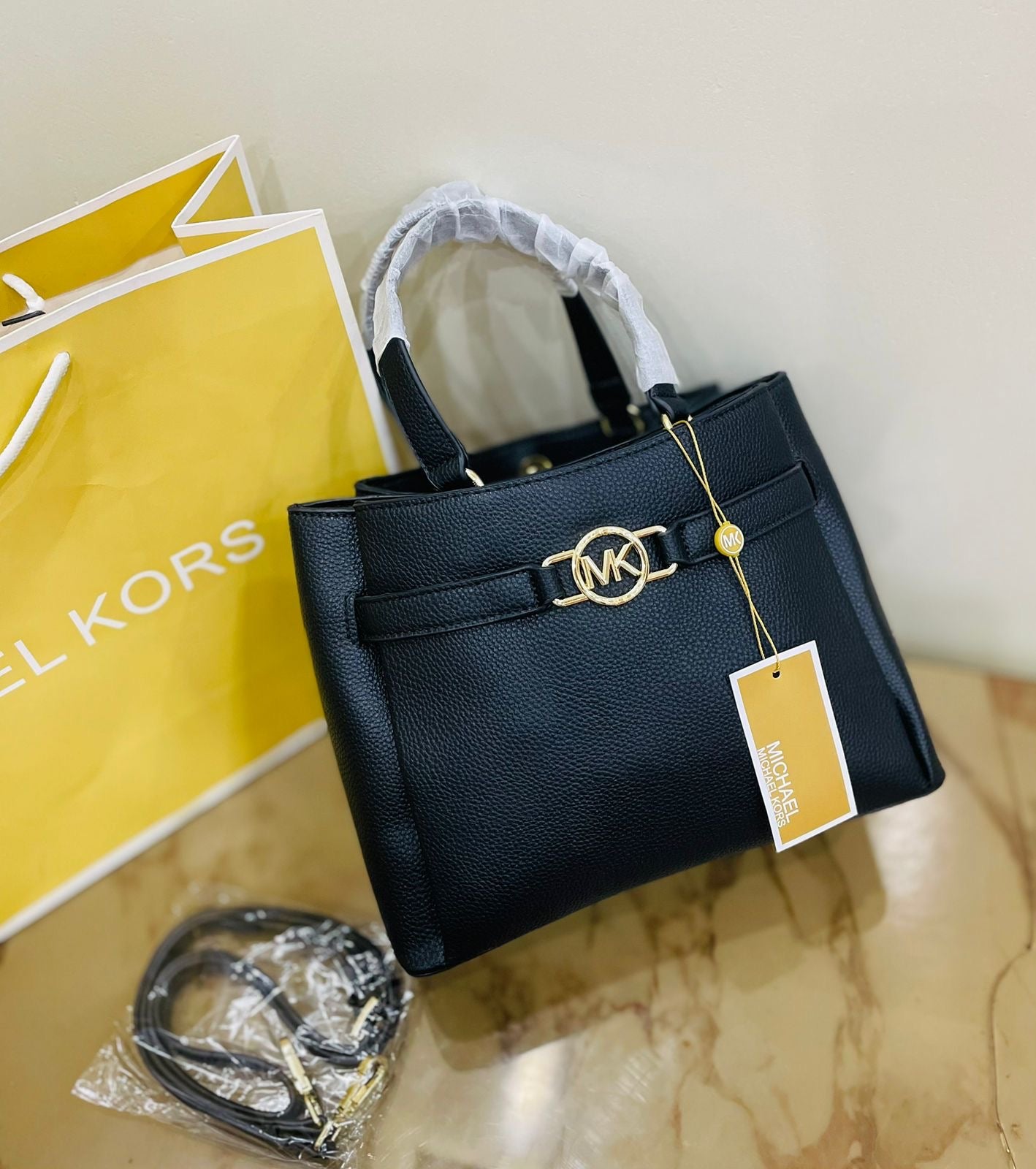 MK bag famous brand ( 4 colors )