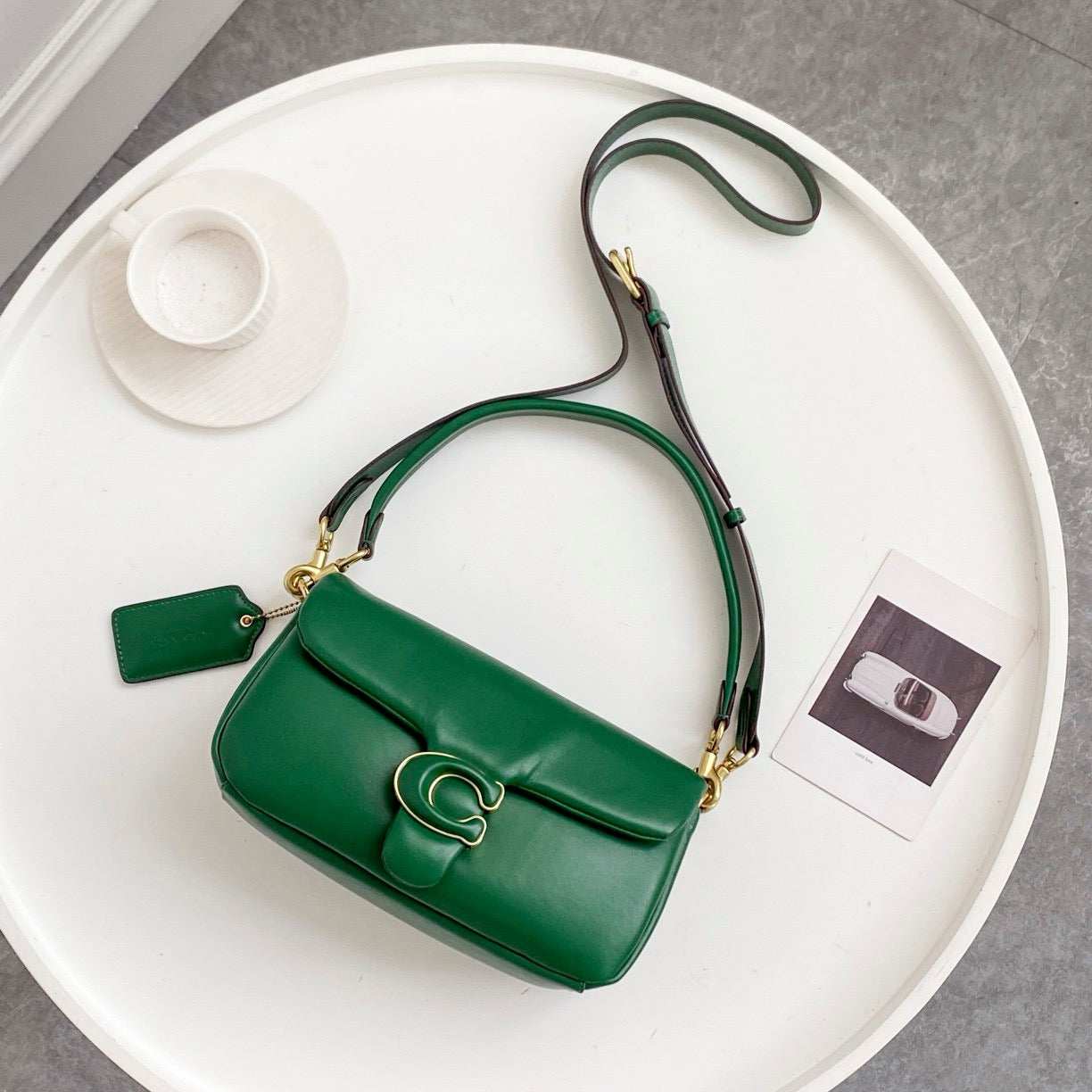 C brand bag famous brand ( Pre order )