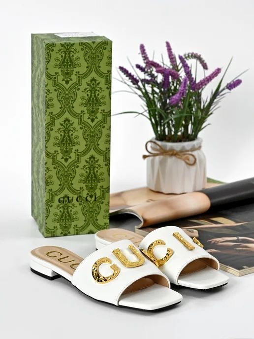 G famous brand slipper