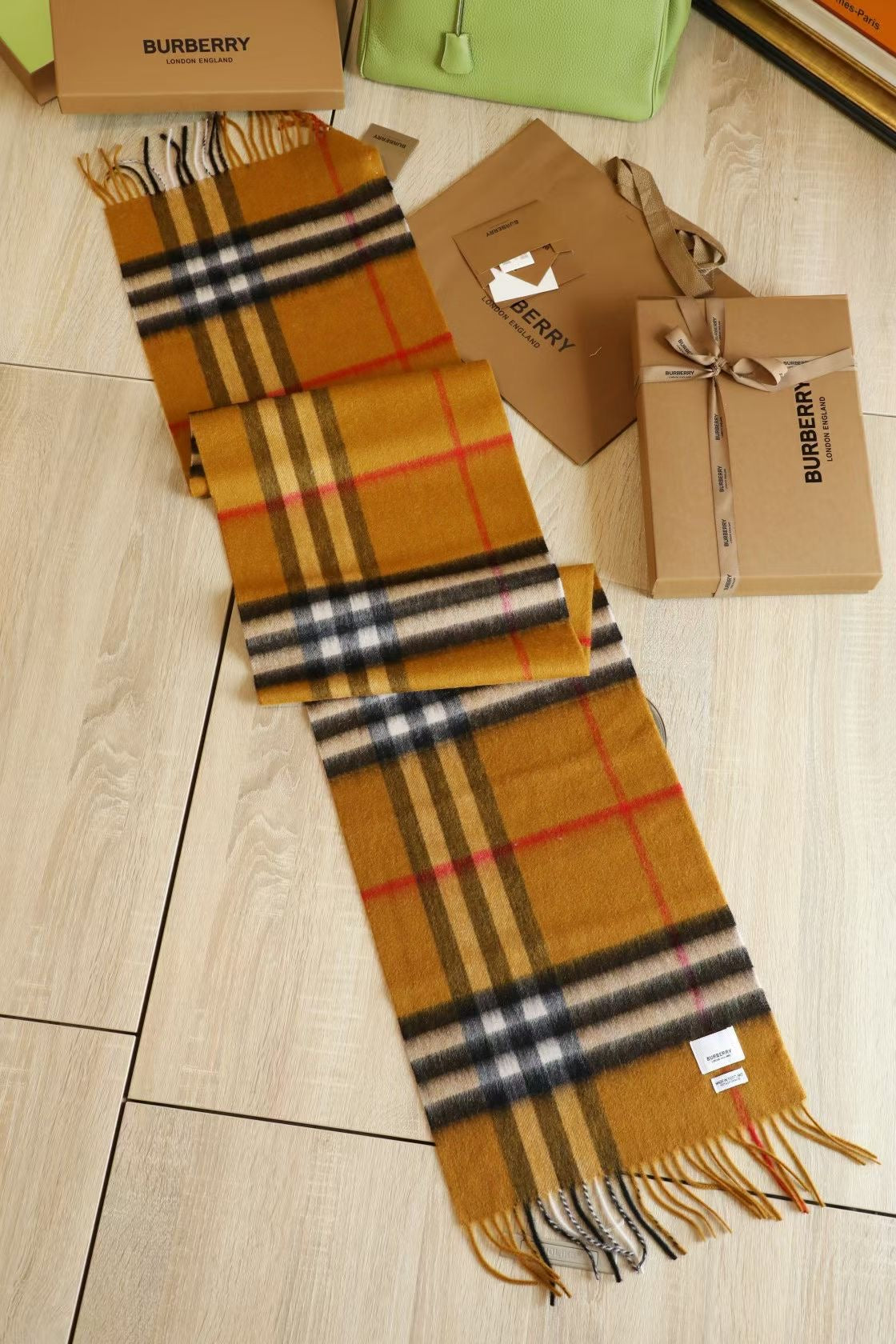 Burberry scarf/muffler