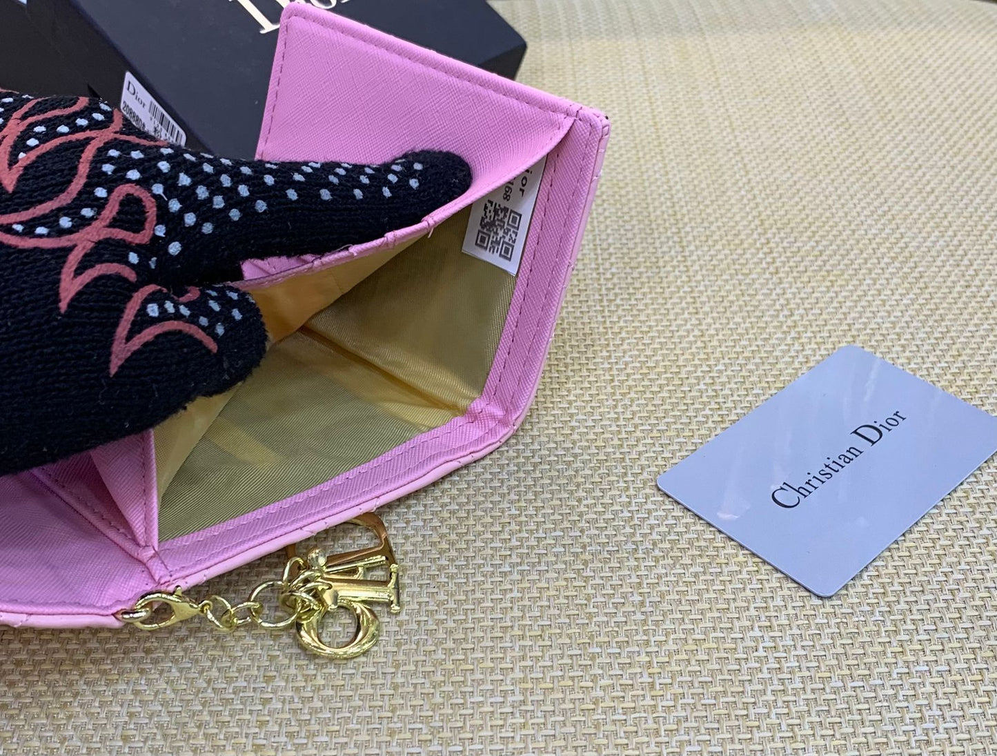 D brand wallet ( 3 colors )