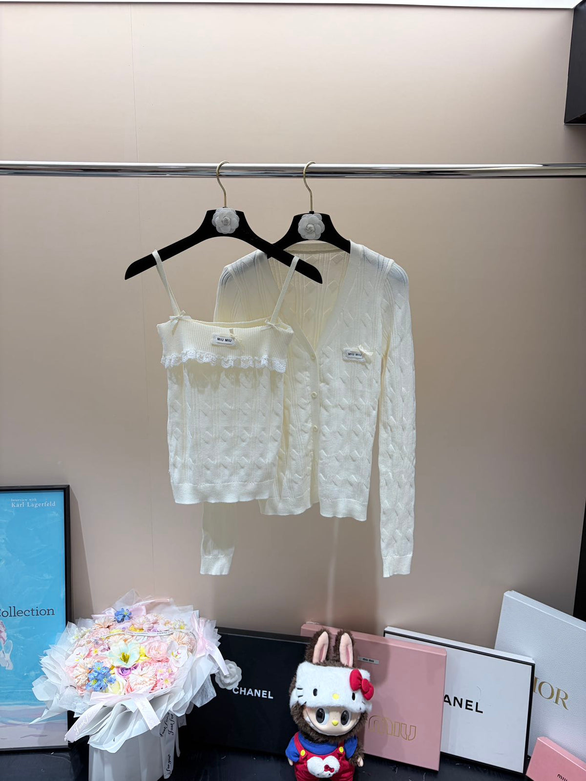 Miu Top with Long sleeve( 4 colors )