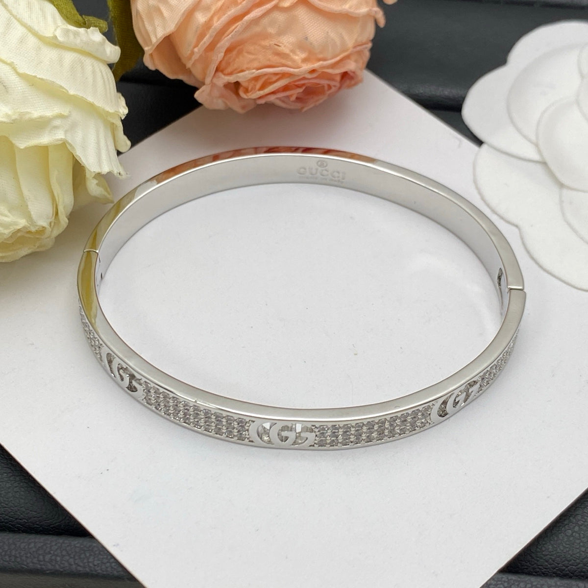 G u c c i New Bracelet