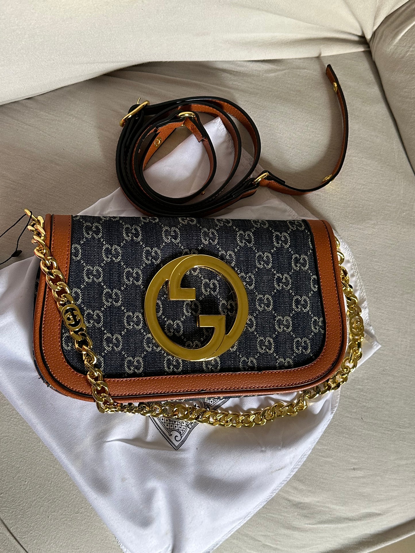 G famous brand bag