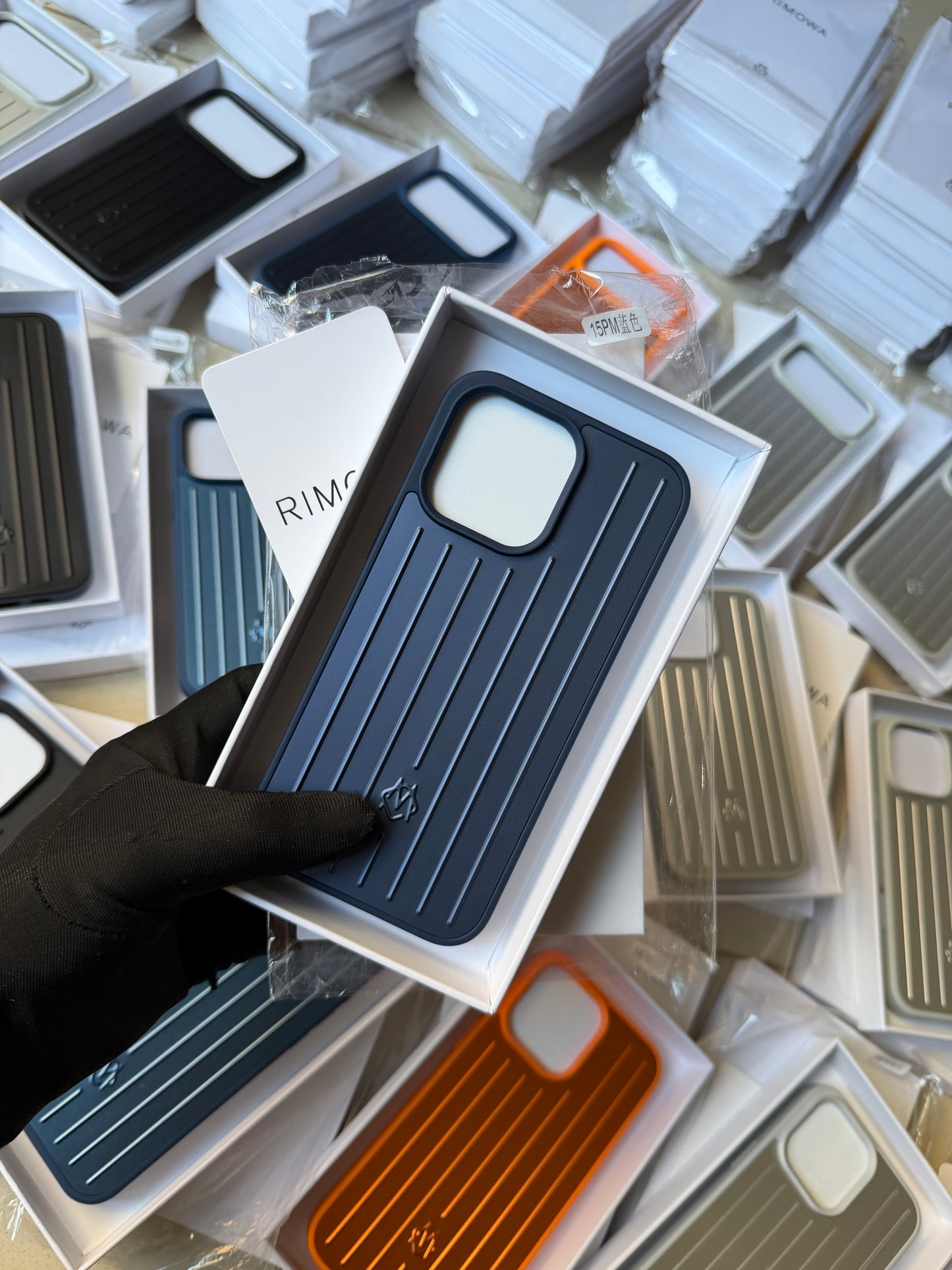 Rimowa iphone 17/16/15/14 back cover blue