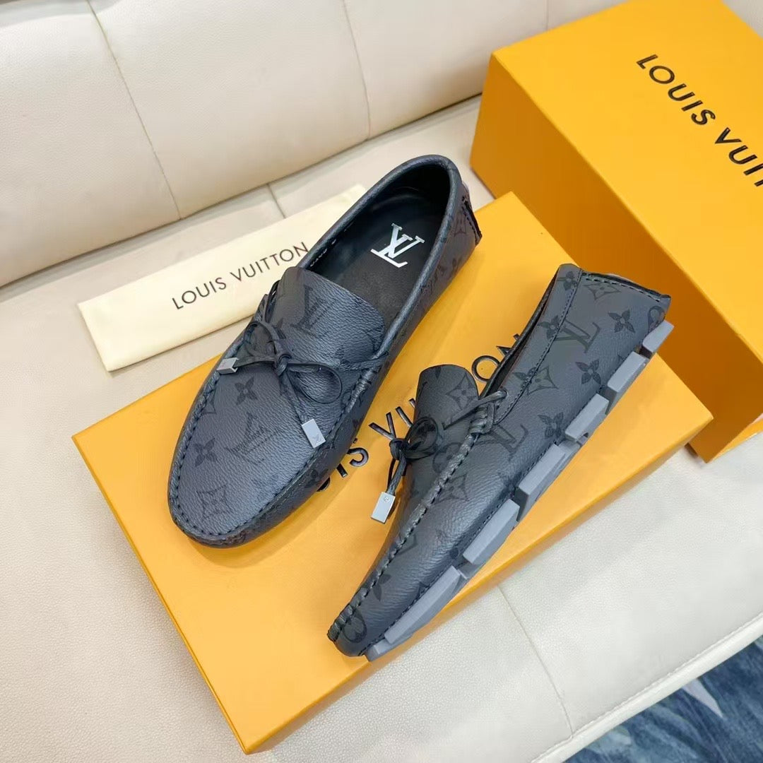 Famous brand loafers in( Pre order )