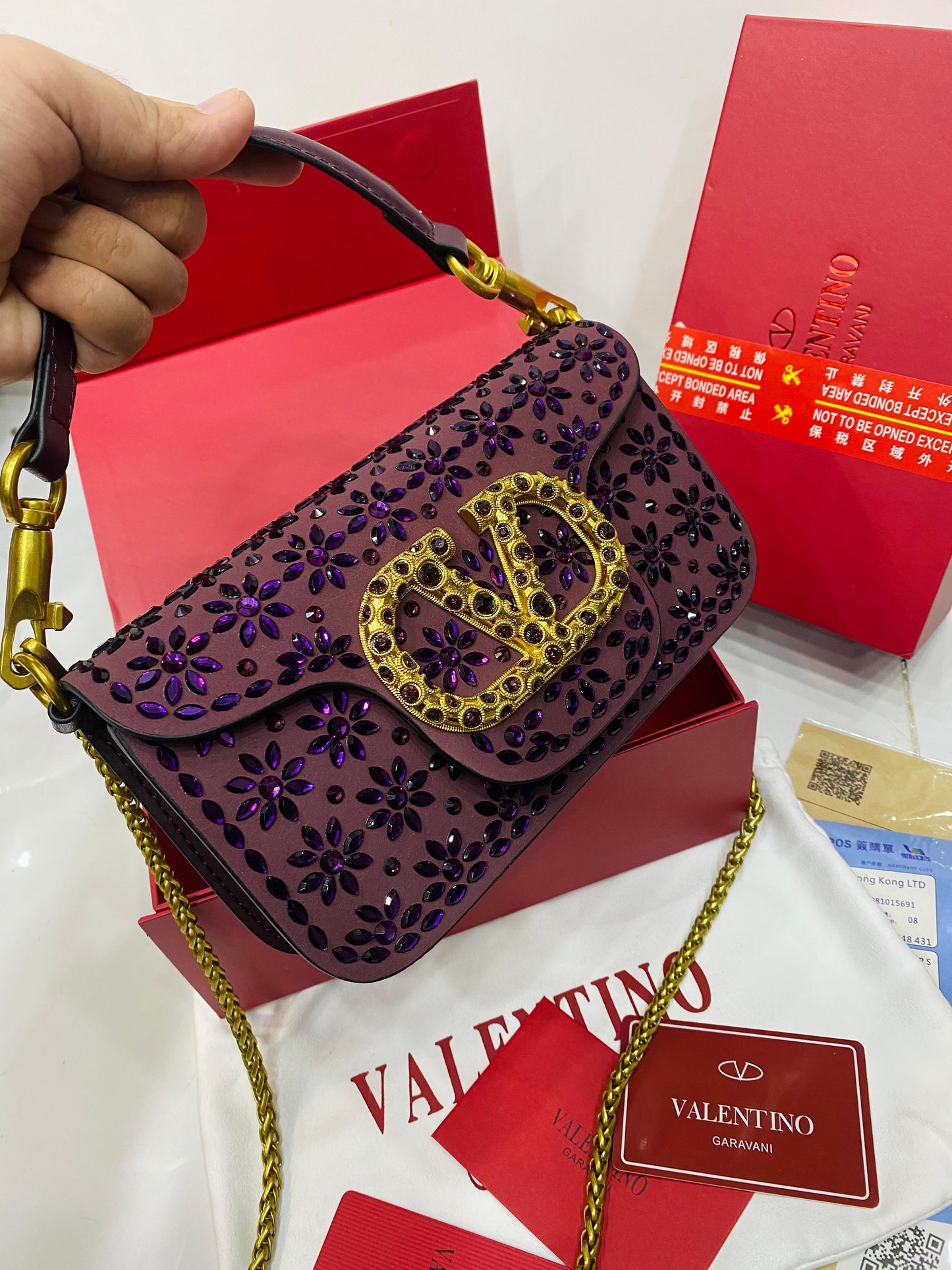 V famous brand bag ( 6 colors )