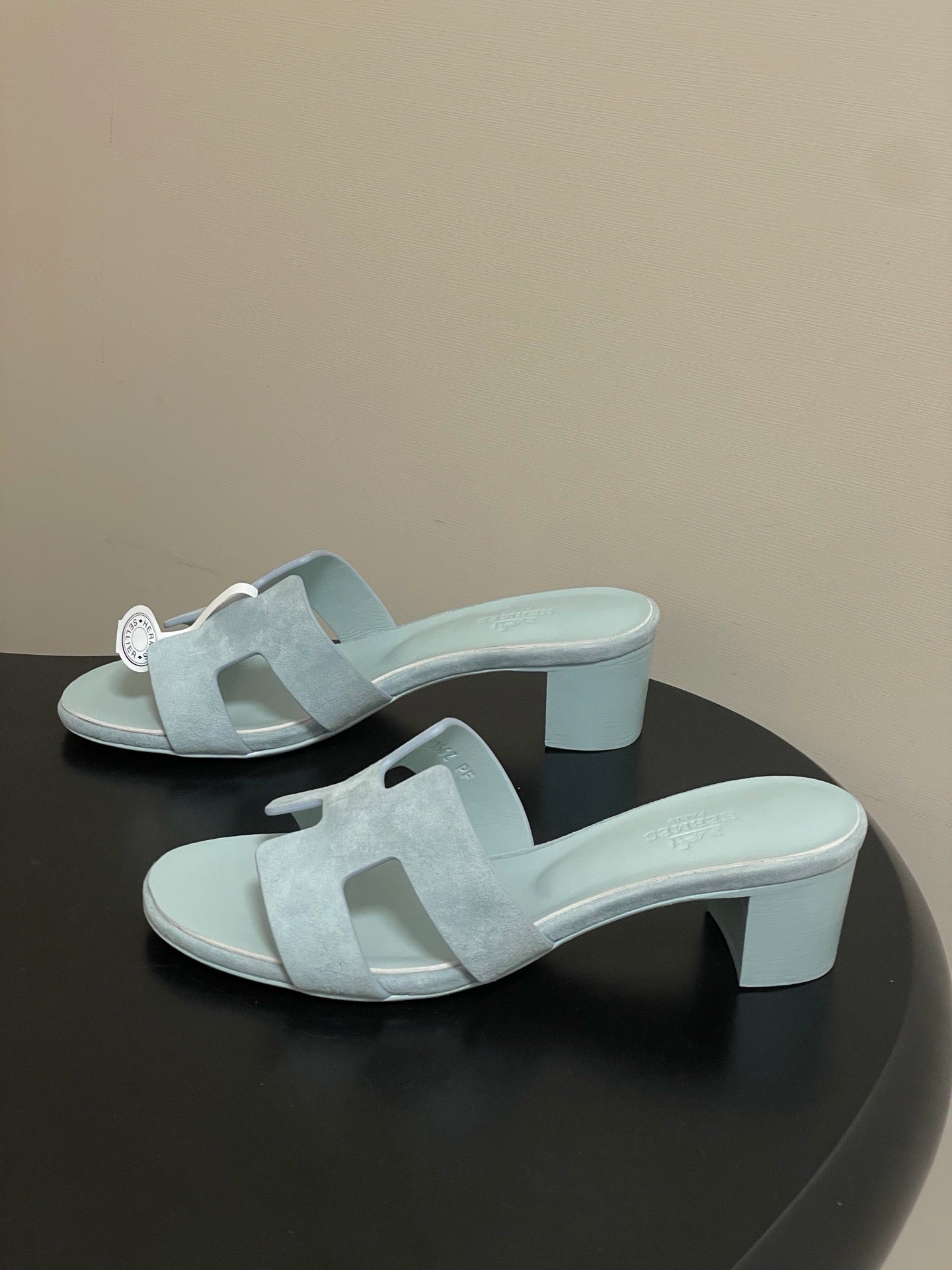 H oran famous brand slipper