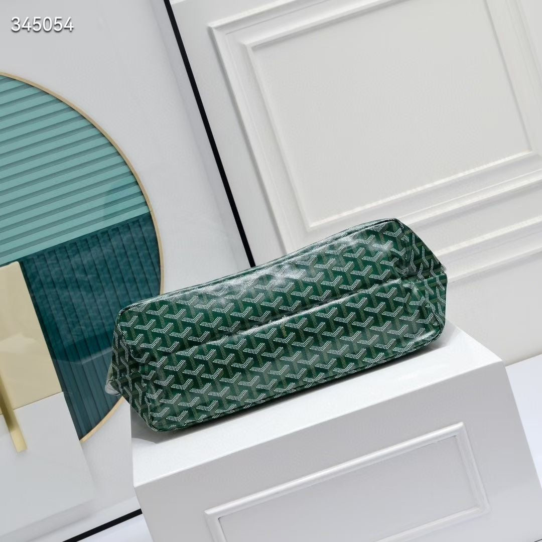 G brand bag famous brand ( Pre order )