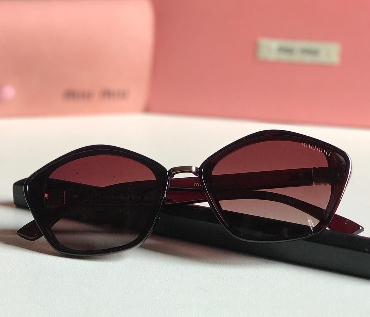 Sunglasses famous brand ( 2 shades )