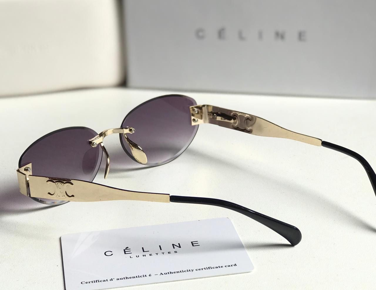 Famous brand sunglasses ( 3 shades )