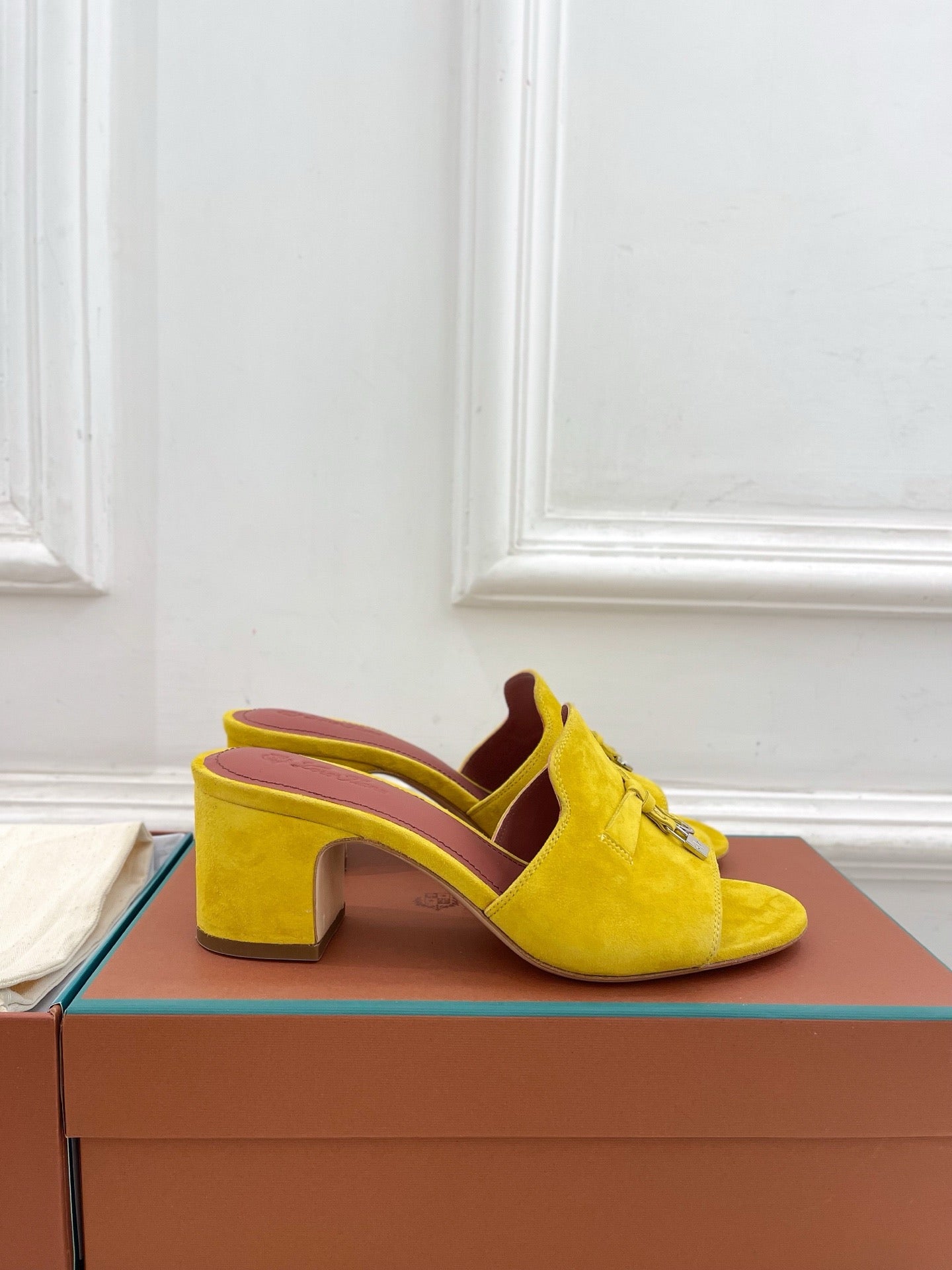 Loro Piana new edition