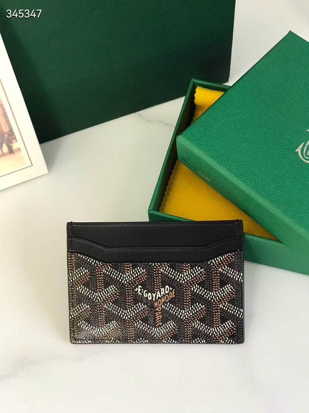 Black cardholder famous brand