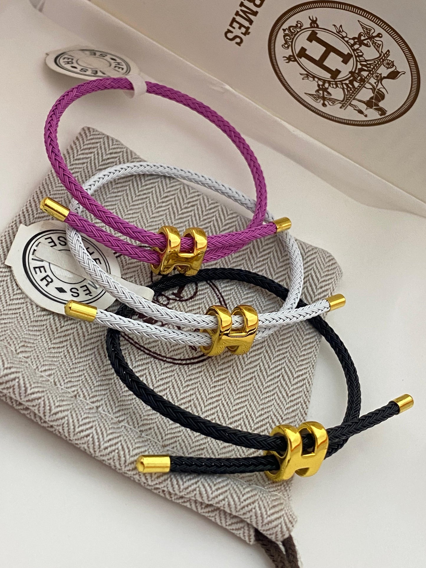 H bracelet ( 3 colors)