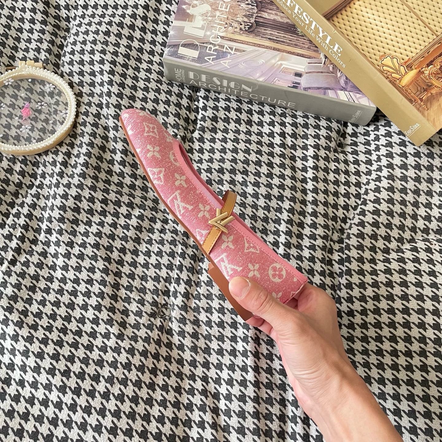 LV shoes ( Pre order )