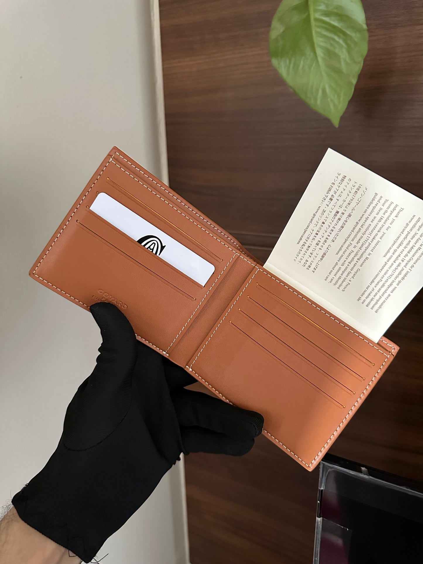 Wallet famous brand G