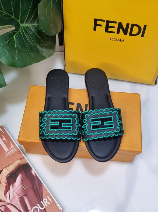 F famous brand slipper