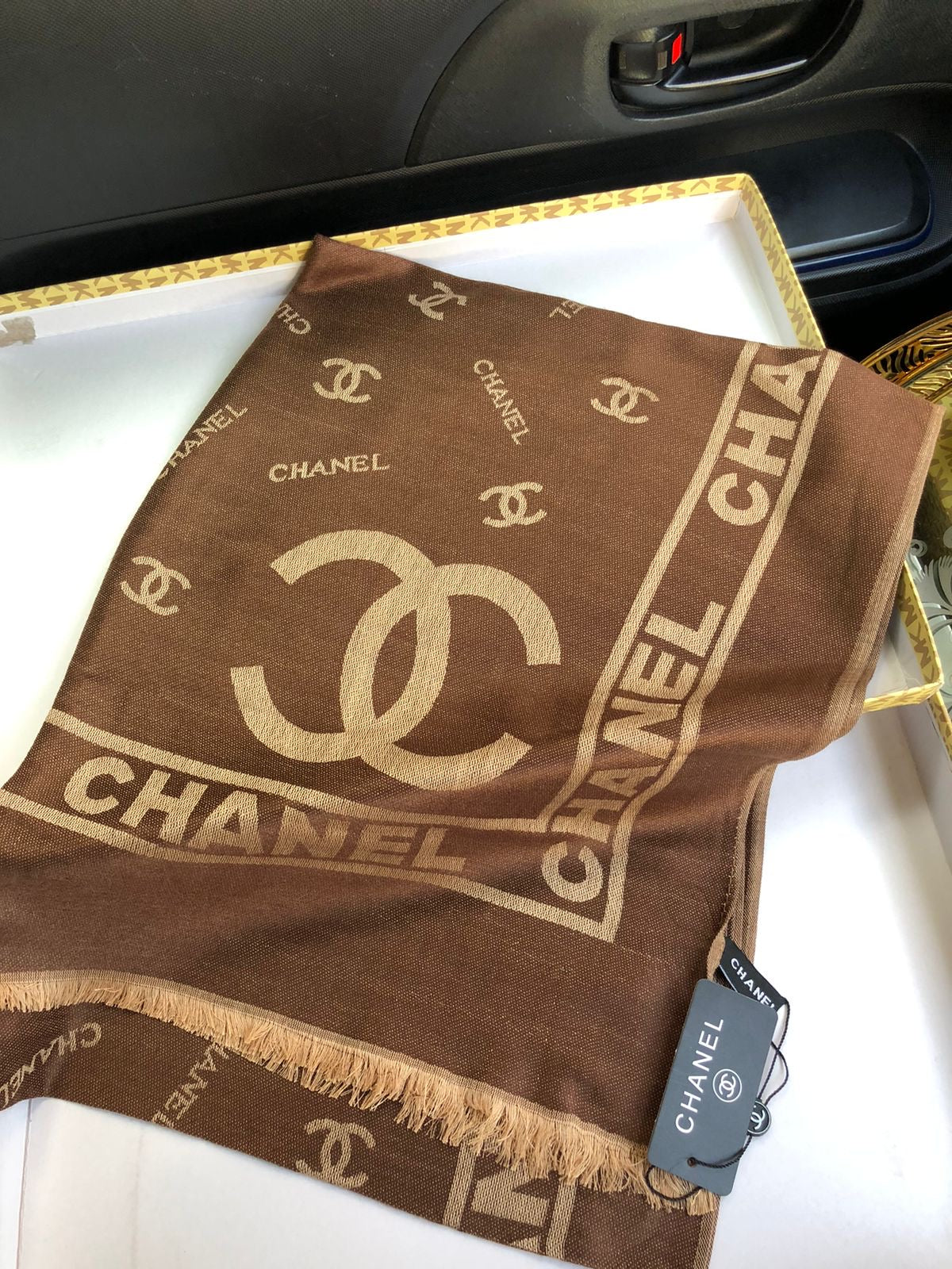 C famous brand scarves/shawl/stole ( 10 colors )