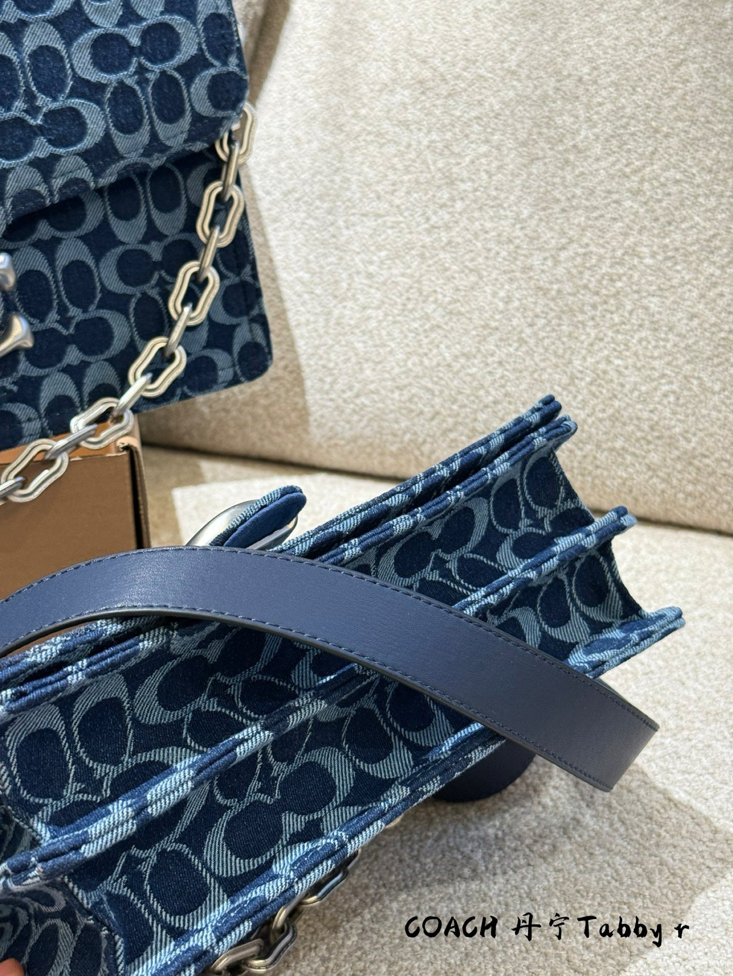 Coach new denim tabby original ( Pre order ) 2 sizes