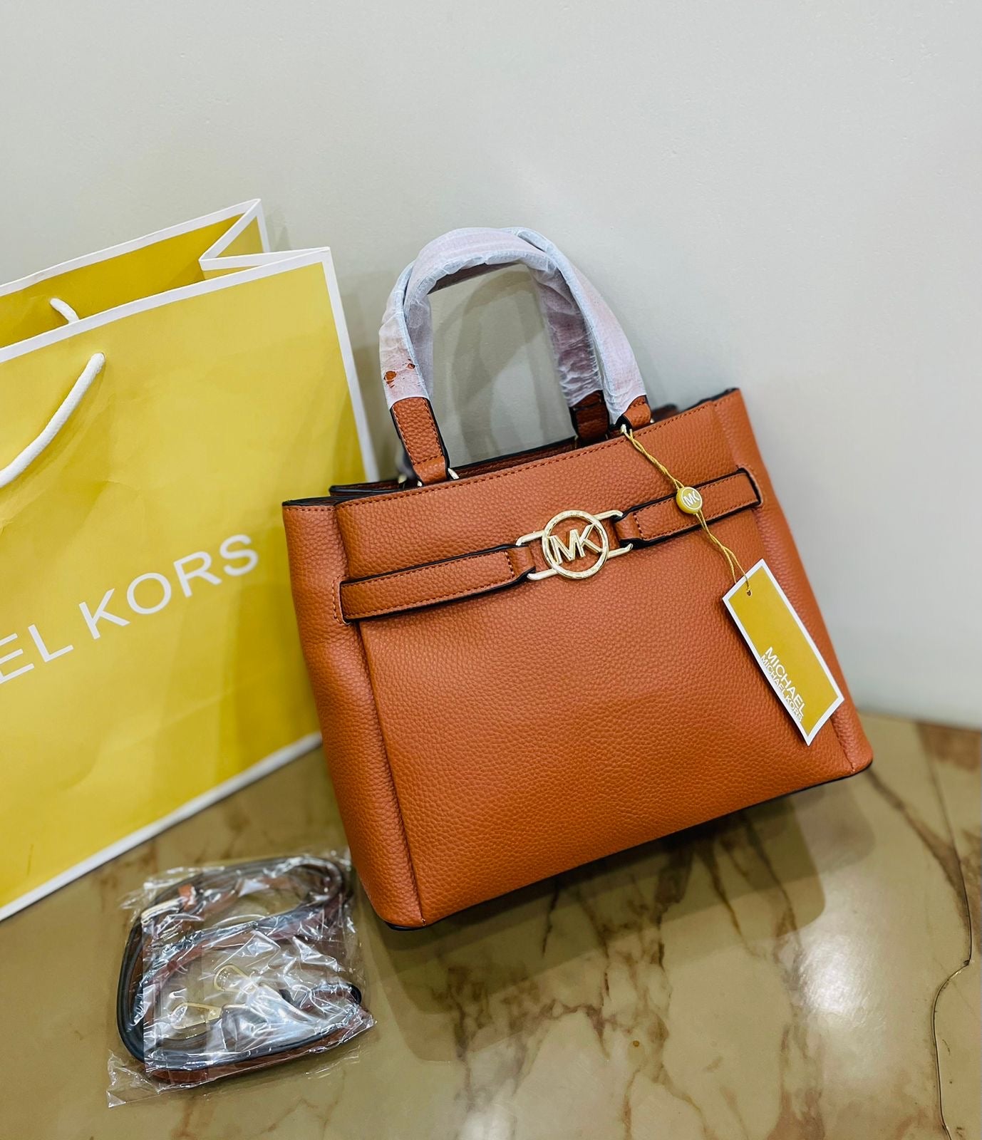 MK bag famous brand ( 4 colors )