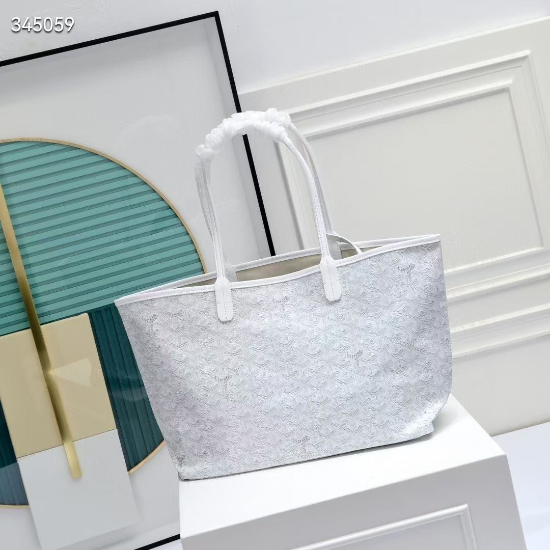 G brand bag famous brand ( Pre order )