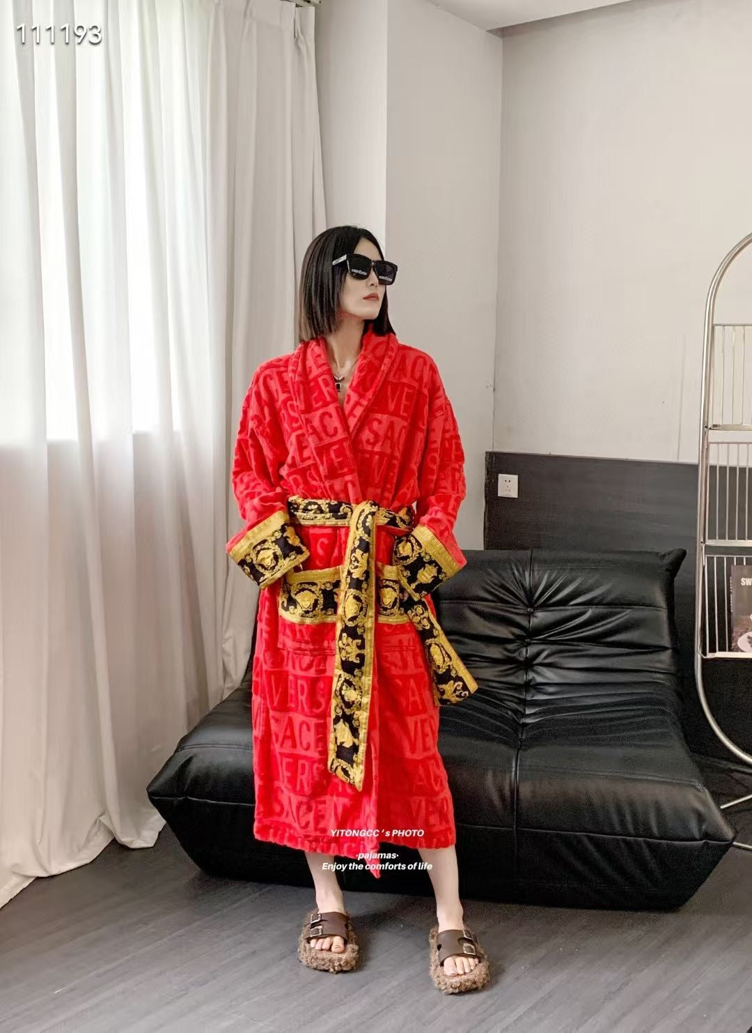 Bathrobe famous brand ( Pre order)