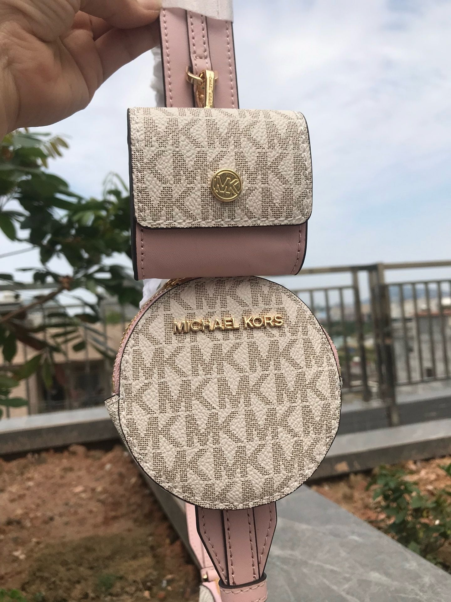 MK three-in-one bag  ( Pre order )