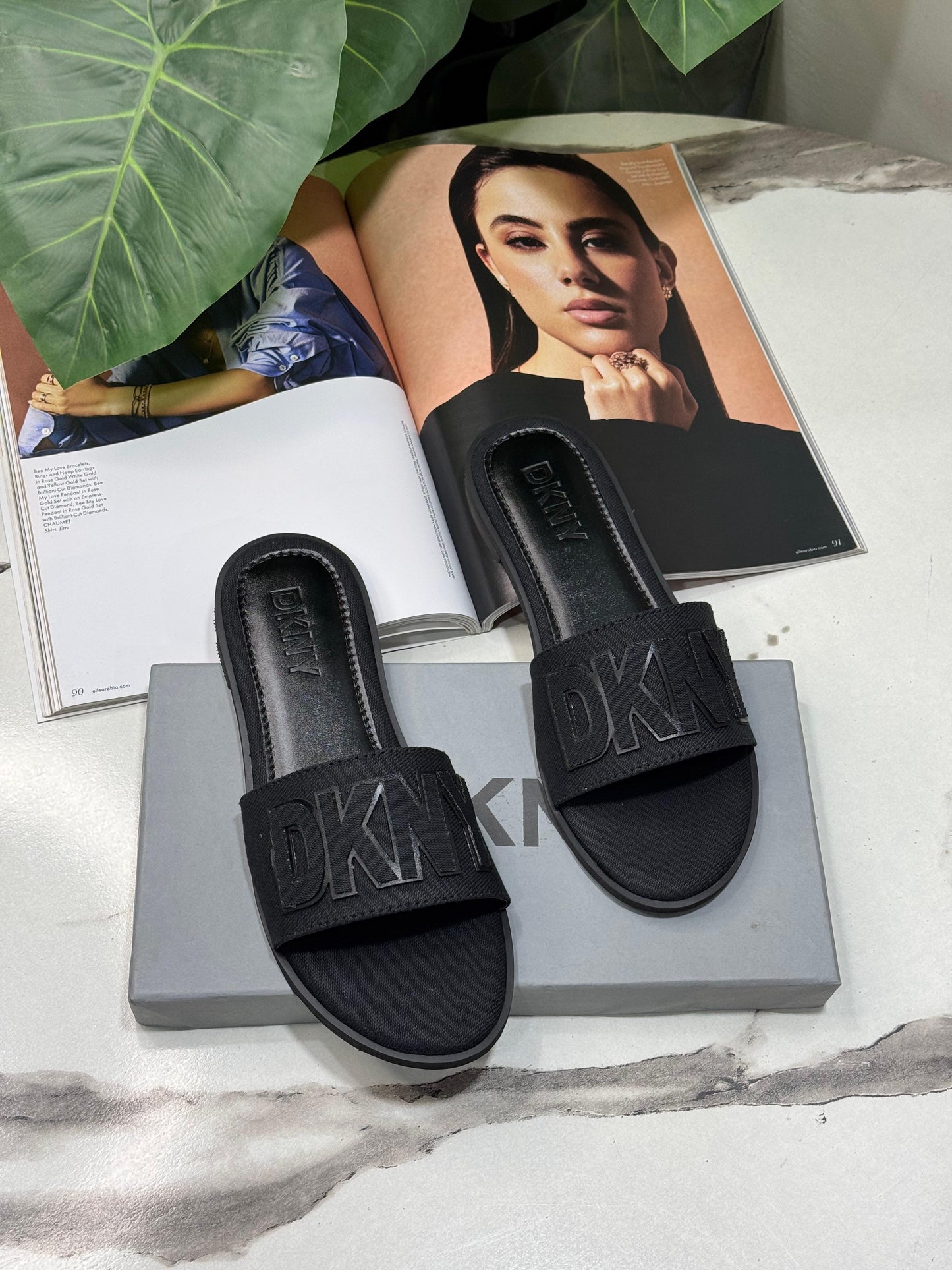 DKNY famous brand slipper ( 4 colors )
