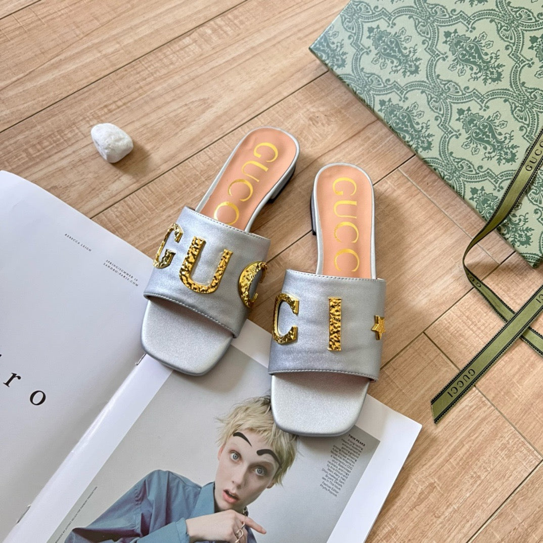 Slipper Famous brand G ( Pre order )
