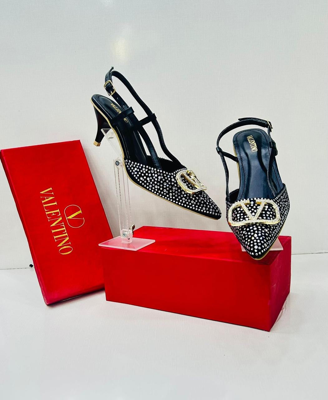 V famous brand heel ( 6 colors )