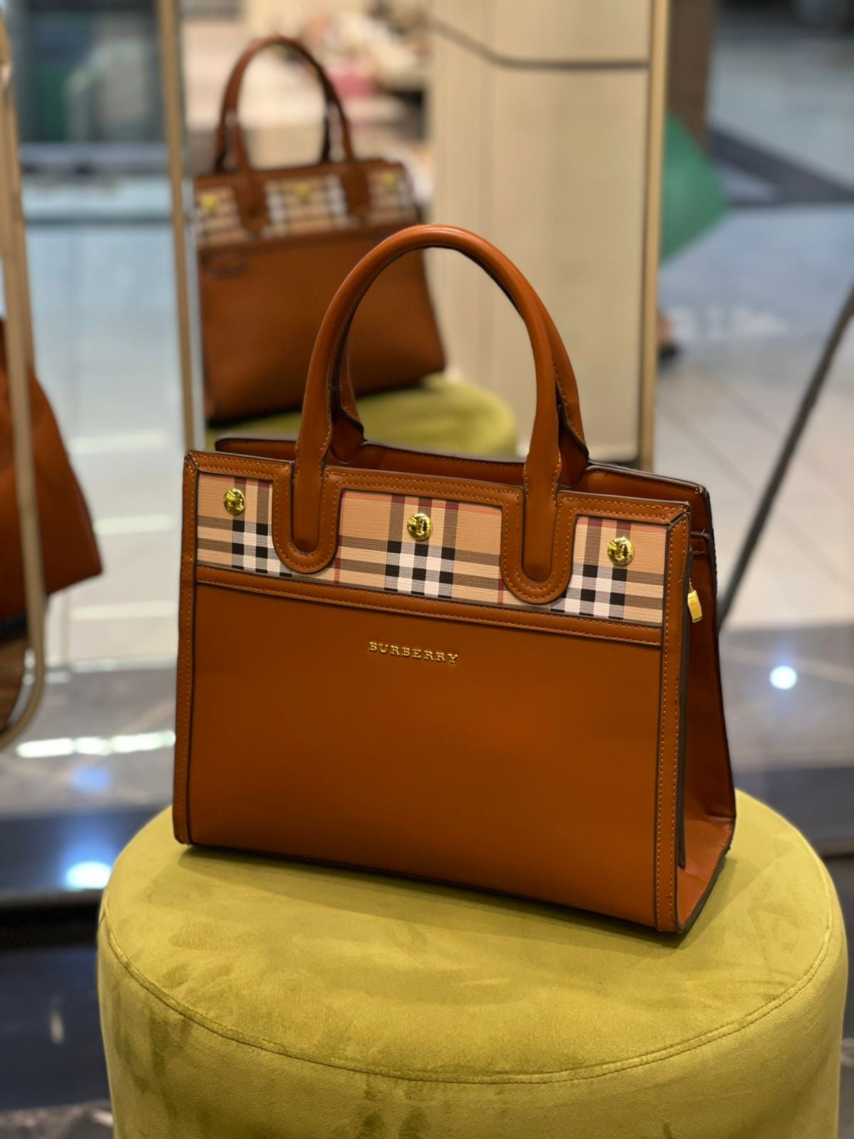 B famous brand bag ( 3 colors )