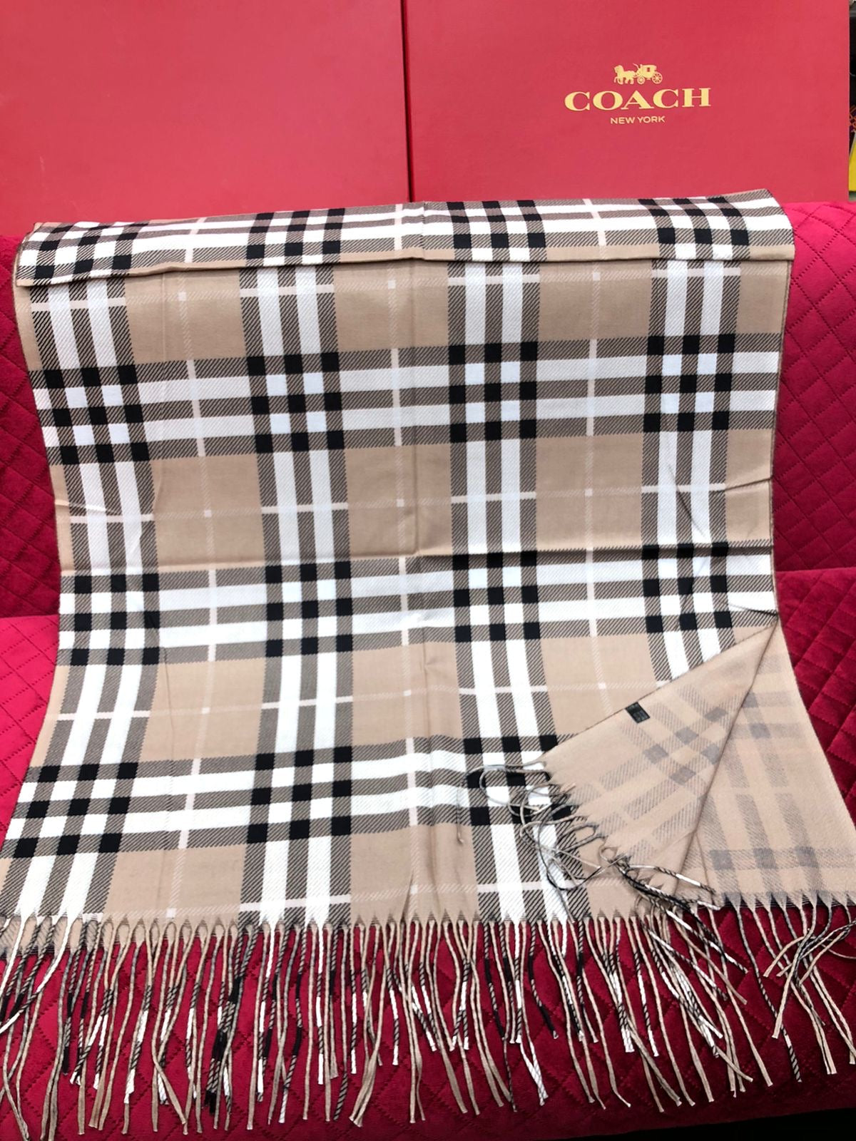 B famous brand scarve/shawl/stole ( 5 colors )