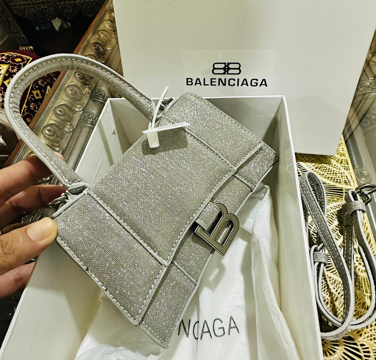 Famous brand bag ( 2 colors)